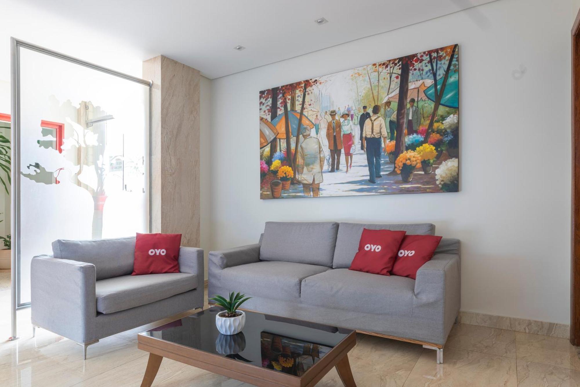 Oyo Tropical Confort Hotel, Brasilia Hotel